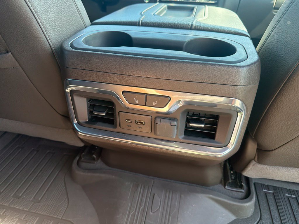 Used 2020 GMC Sierra 3500 Denali w/ Denali Ultimate Package AWD/4WD image 17