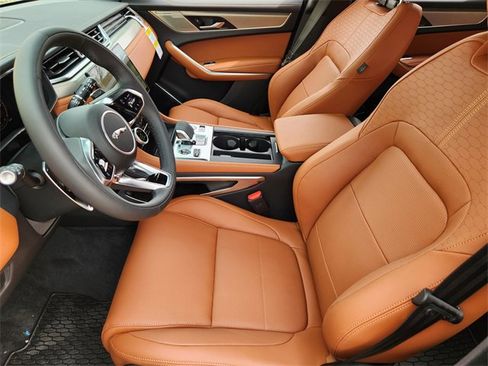 Used 2026 Jaguar F-PACE R-Dynamic S image 13