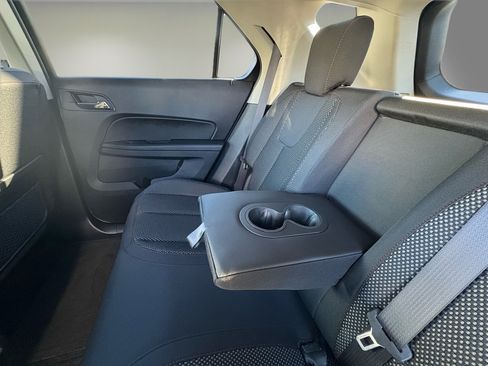 Used 2017 Chevrolet Equinox LT w/ Convenience Package image 24