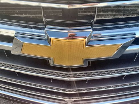 Certified 2020 Chevrolet Traverse LT w/ LT Premium Package AWD/4WD image 32