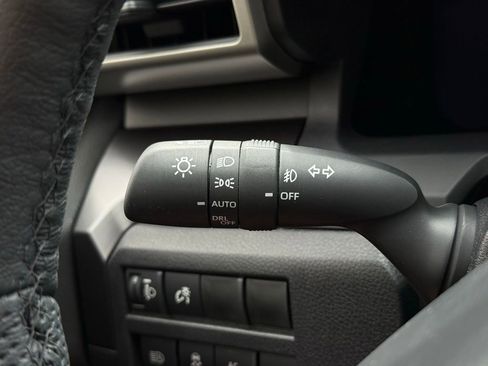 Used 2025 Toyota Tacoma TRD Sport w/ TRD Sport Premium Package image 33