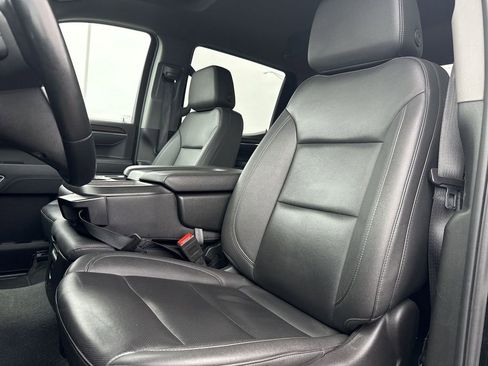 Used 2025 GMC Sierra 1500 SLT image 13