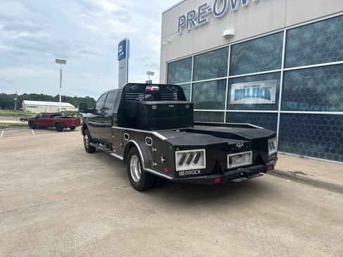 Used 2025 RAM 3500 Tradesman w/ Chrome Appearance Group AWD/4WD image 5