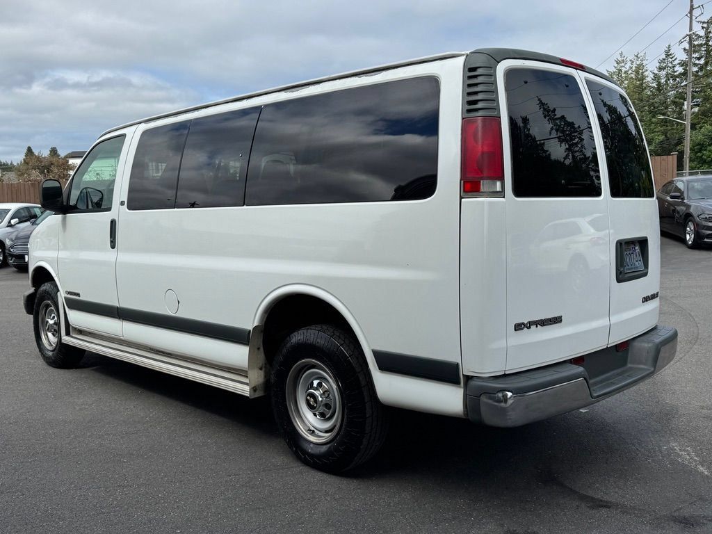 Used 2001 Chevrolet Express 3500 Passenger w/ LS Preferred Equipment Group RWD image 4