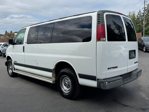 Used 2001 Chevrolet Express 3500 Passenger w/ LS Preferred Equipment Group RWD image 4