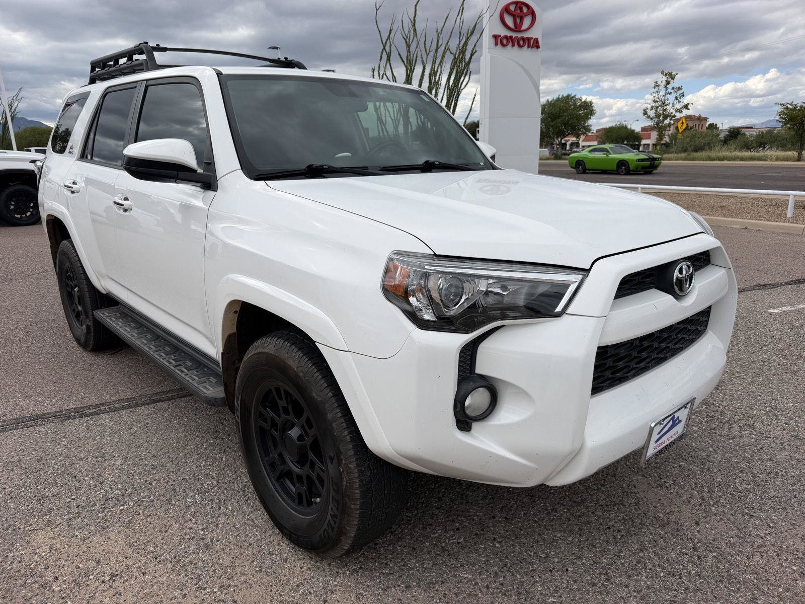 Used 2017 Toyota 4Runner SR5 AWD/4WD image 7