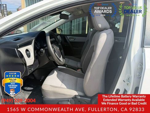 Used 2017 Toyota Corolla LE w/ Carpet Mat Package (TMS) FWD image 20