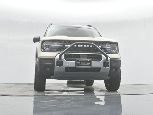 New 2025 Ford Bronco Sport Badlands w/ Sasquatch Badlands Package AWD/4WD image 45