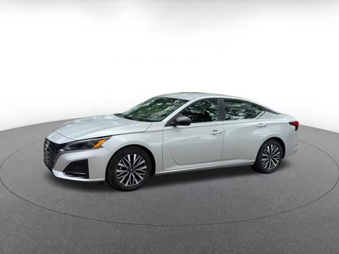 Used 2026 Nissan Altima 2.5 SV FWD image 8