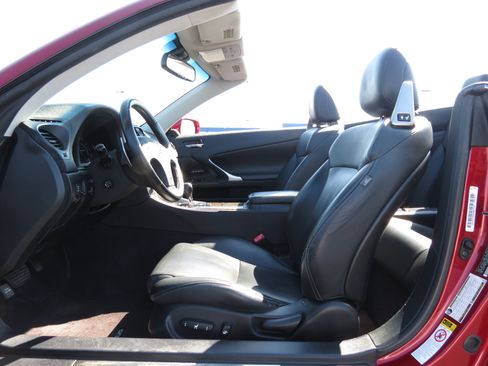 Used 2010 Lexus IS 250C image 24