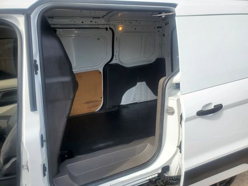 Used 2021 Ford Transit Connect XLT image 28