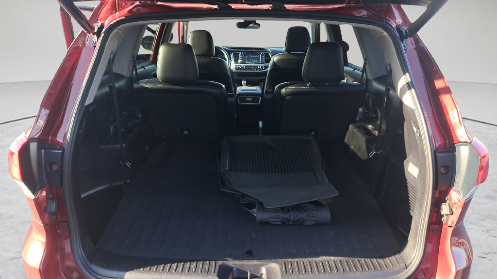 Used 2018 Toyota Highlander SE AWD/4WD image 18