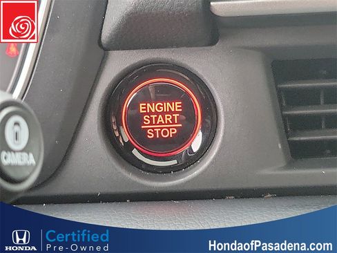 Certified 2025 Honda Pilot Black Edition image 18