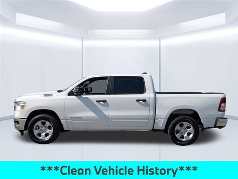 Used 2024 RAM 1500 Big Horn RWD image 2
