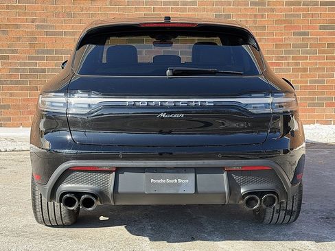 Certified 2025 Porsche Macan image 6