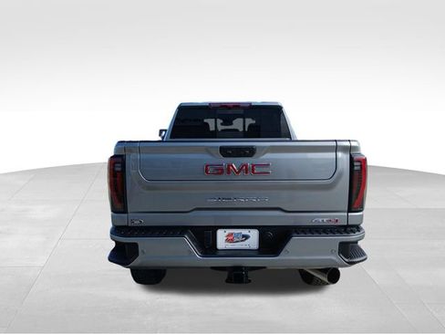 New 2026 GMC Sierra 2500 AT4 image 4