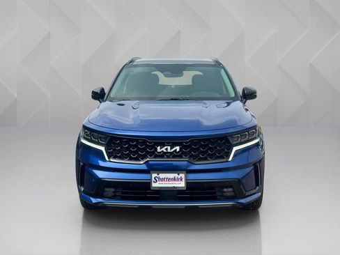 Certified 2022 Kia Sorento SX FWD image 2
