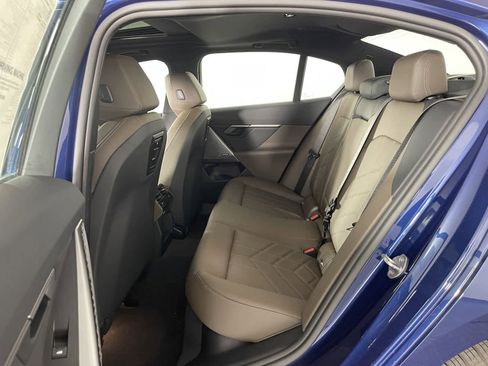 Used 2024 BMW i5 eDrive40i w/ M Sport Package image 14