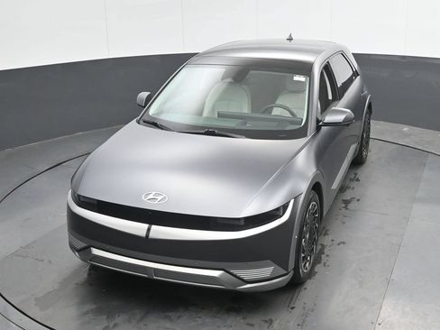Used 2024 Hyundai Ioniq 5 Limited AWD/4WD image 36
