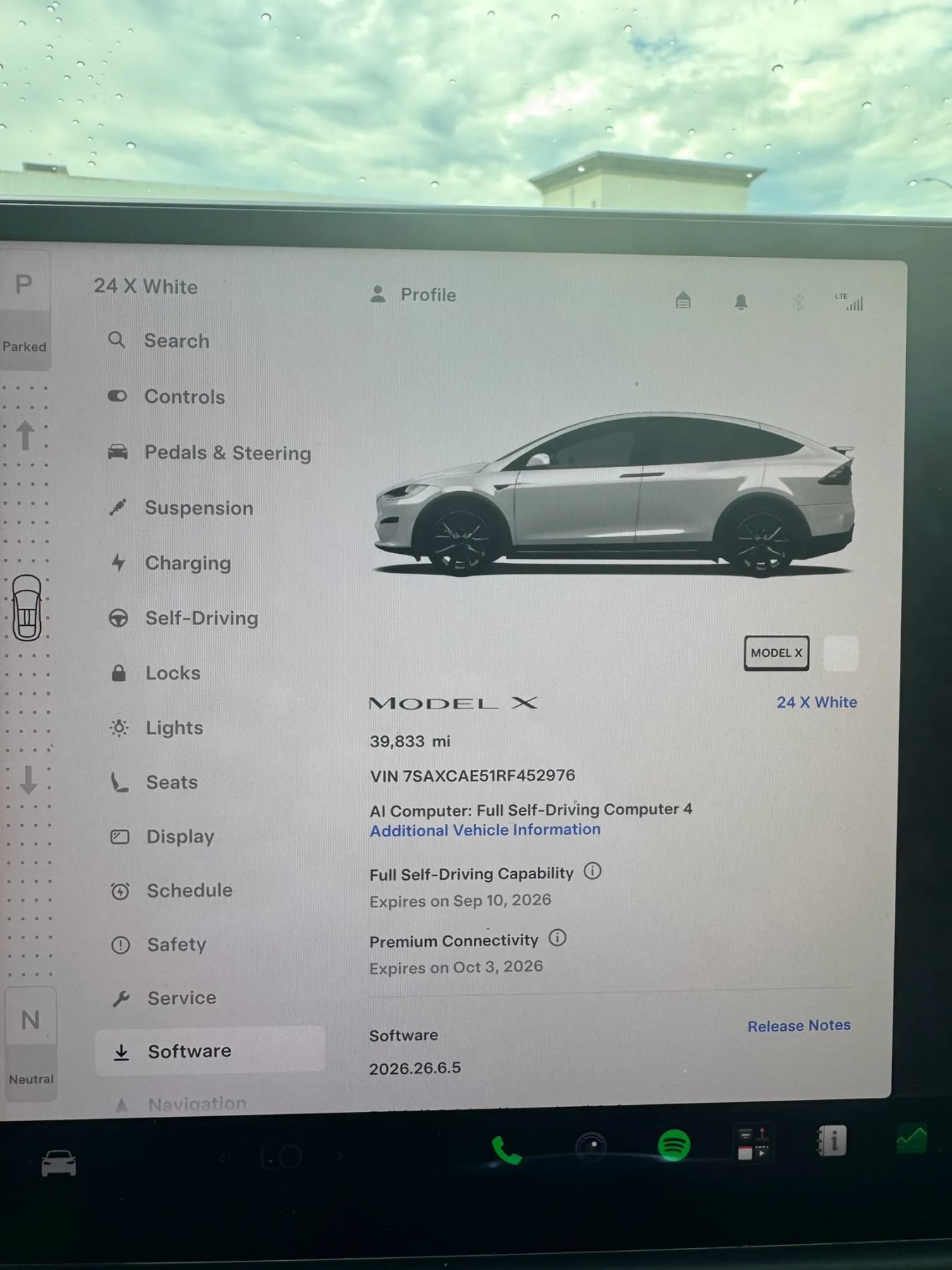 Used 2024 Tesla Model X AWD/4WD image 31