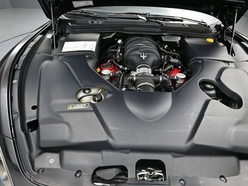 Used 2013 Maserati GranTurismo Sport RWD image 22