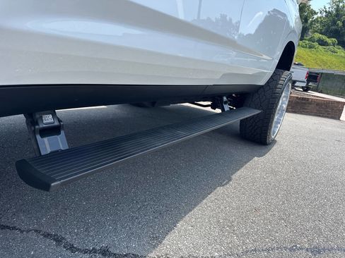 Used 2021 Chevrolet Suburban High Country image 64