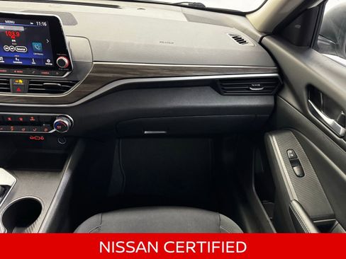 Certified 2025 Nissan Altima 2.5 SV FWD image 19