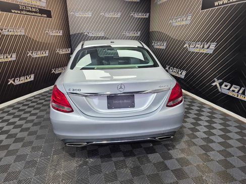 Used 2018 Mercedes-Benz C 300 4MATIC Sedan image 11