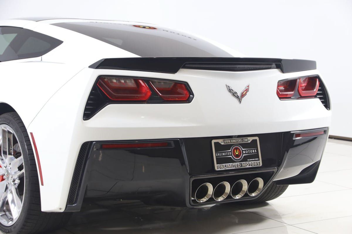 Used 2016 Chevrolet Corvette Stingray Coupe w/ 2LT Preferred Equipment Group RWD image 27
