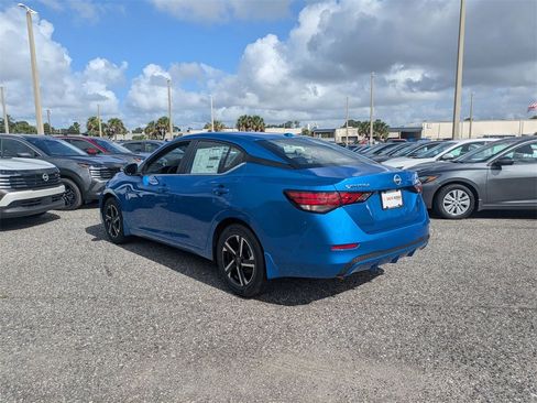 New 2025 Nissan Sentra SV image 5