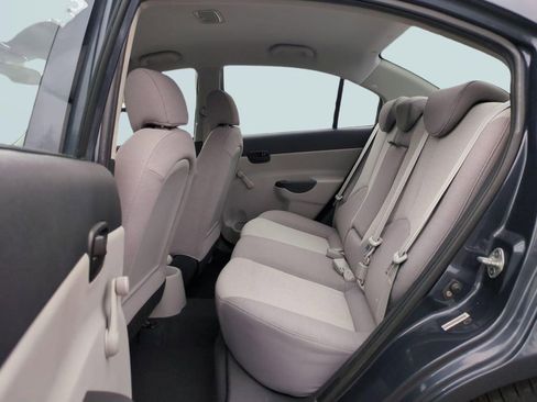 Used 2009 Hyundai Accent GLS FWD image 21