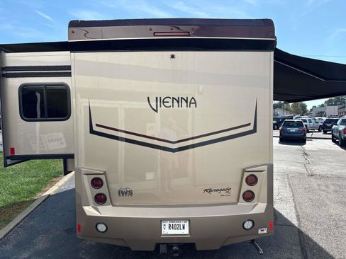 Used 2019 Mercedes-Benz Sprinter 170 image 4