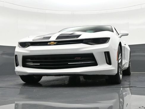 Used 2017 Chevrolet Camaro LT image 29