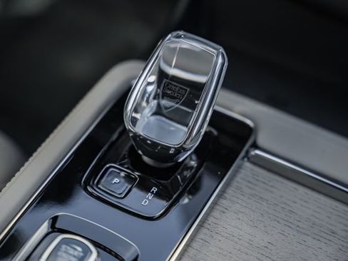 New 2026 Volvo XC90 B6 Plus w/ Protection Package Premier image 24