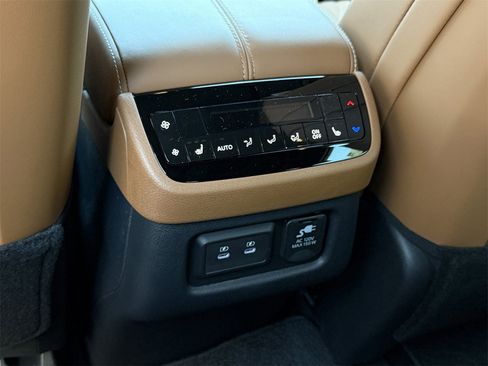 New 2026 INFINITI QX60 Autograph image 32