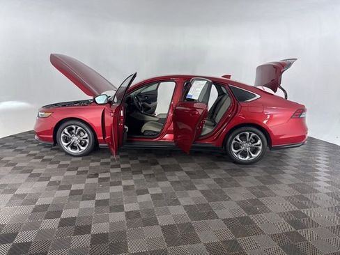Used 2023 Honda Accord EX image 12