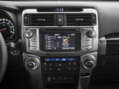 Used 2018 Toyota 4Runner Limited AWD/4WD image 4