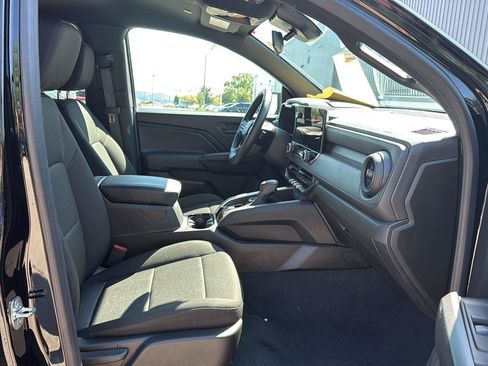 Used 2024 Chevrolet Colorado Trail Boss w/ Safety Package AWD/4WD image 12