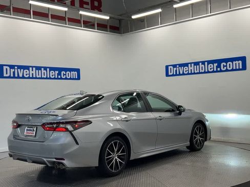 Used 2024 Toyota Camry SE FWD image 2
