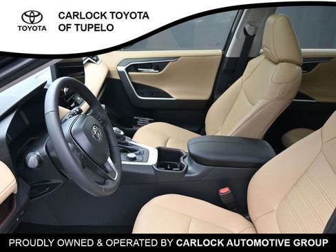 Used 2025 Toyota RAV4 Limited image 11