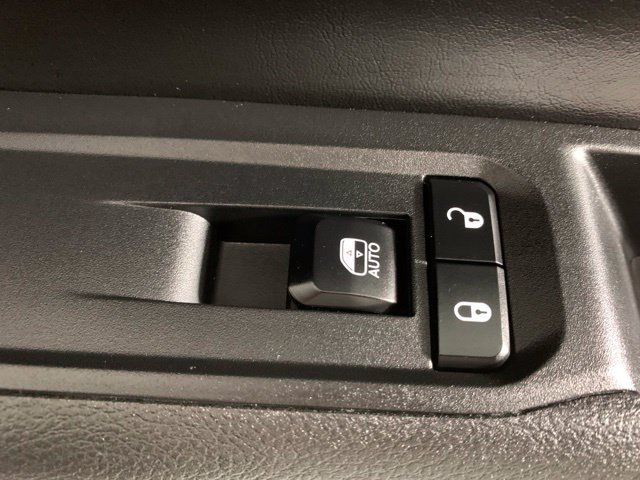 Used 2023 Jeep Compass Trailhawk w/ Trailhawk Convenience Group AWD/4WD image 33