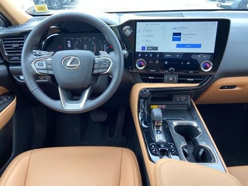 Certified 2025 Lexus NX 350 AWD w/ Accessory Package (2T) image 15