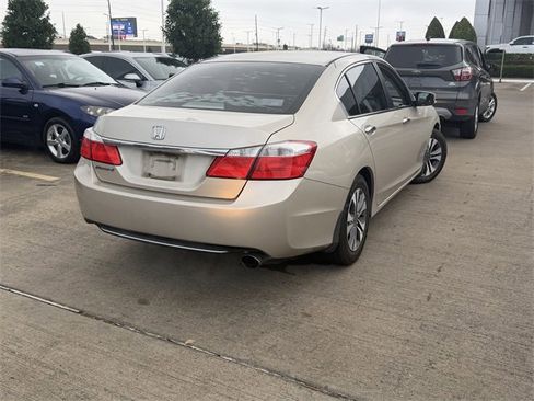 Used 2013 Honda Accord LX image 4