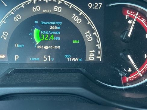 Certified 2024 Toyota RAV4 LE image 31