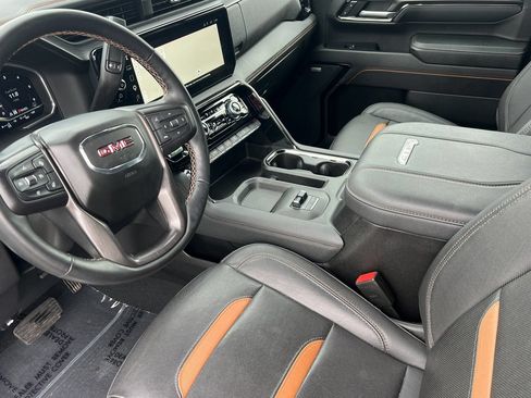 Used 2024 GMC Sierra 2500 AT4 w/ AT4 Premium Plus Package AWD/4WD image 10