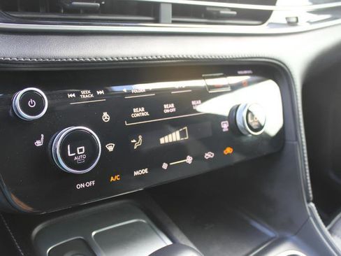 Used 2025 INFINITI QX60 Pure AWD/4WD image 37