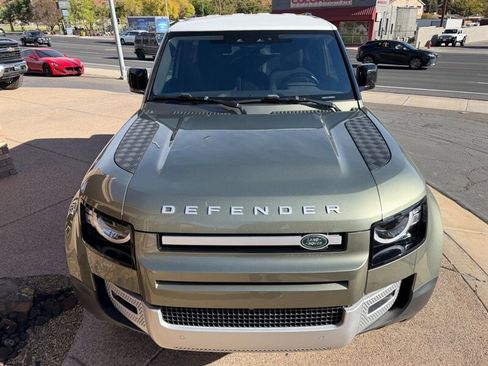 Used 2022 Land Rover Defender 90 image 19