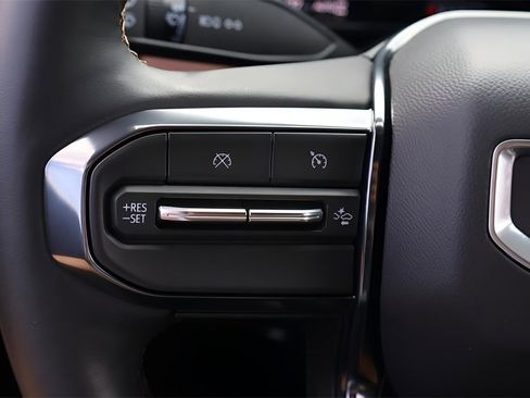 Used 2025 GMC Canyon AT4 w/ Nightfall Edition image 20