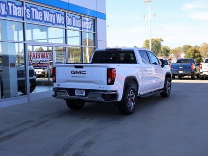 New 2025 GMC Sierra 1500 SLE