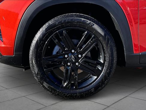 Used 2024 Chevrolet Trax ACTIV w/ Driver Confidence Package image 11